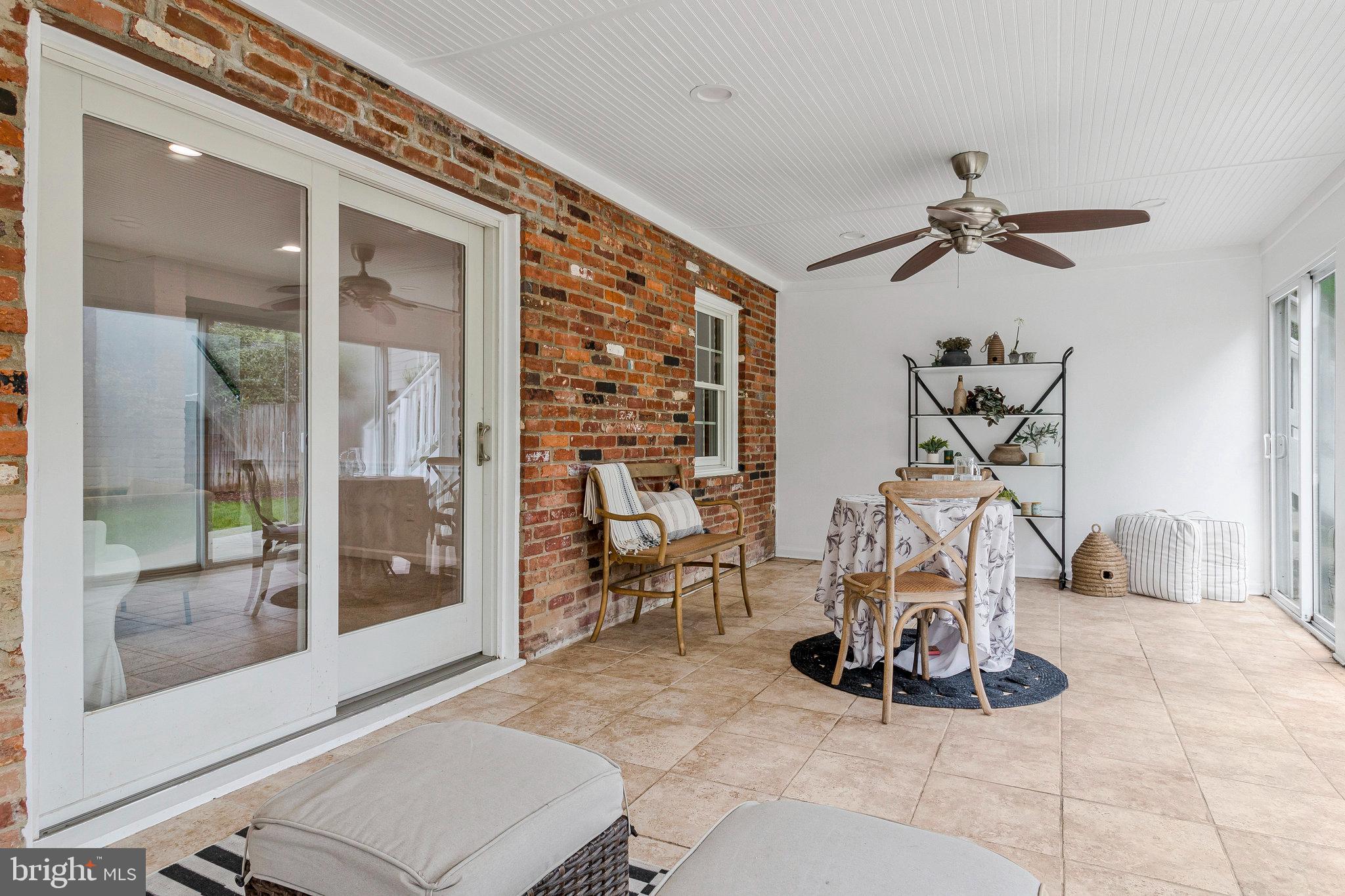 1106 EMERALD DRIVE