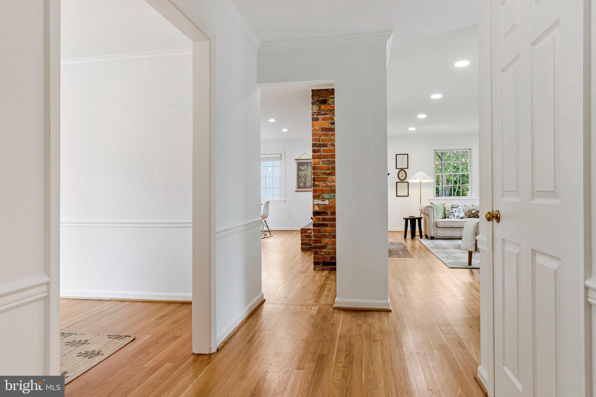 1106 EMERALD DRIVE