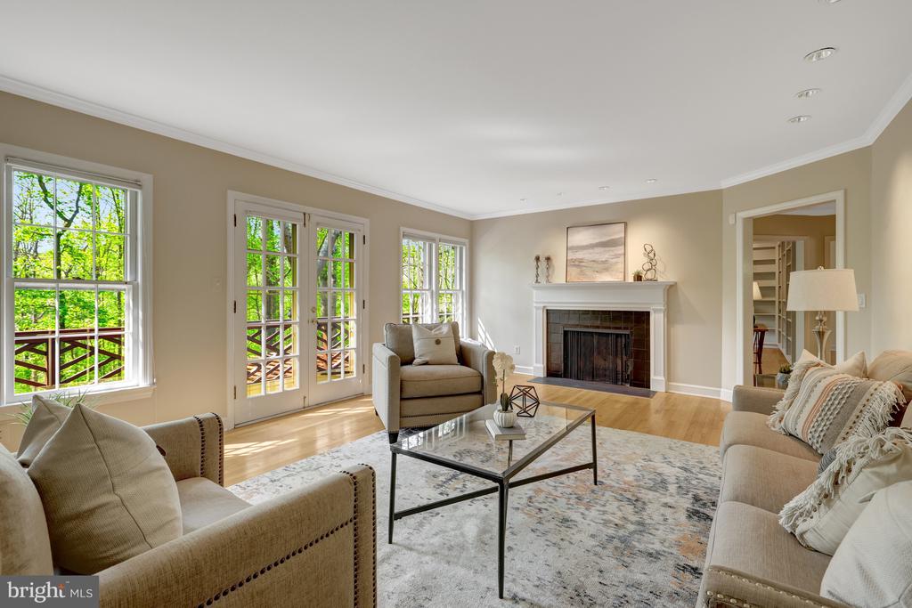 9115 MILL POND VALLEY DRIVE