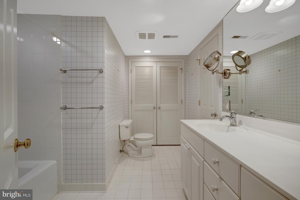 9115 MILL POND VALLEY DRIVE