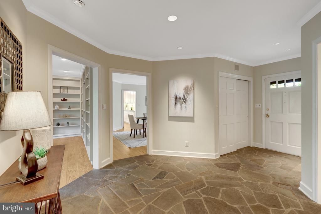 9115 MILL POND VALLEY DRIVE