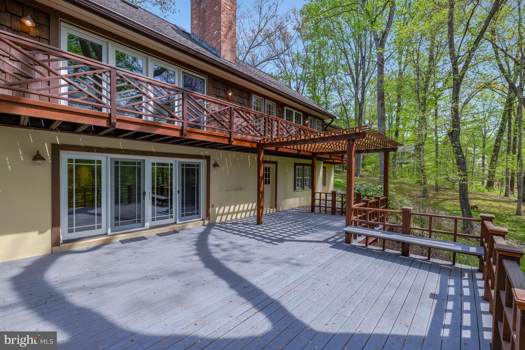 9115 MILL POND VALLEY DRIVE