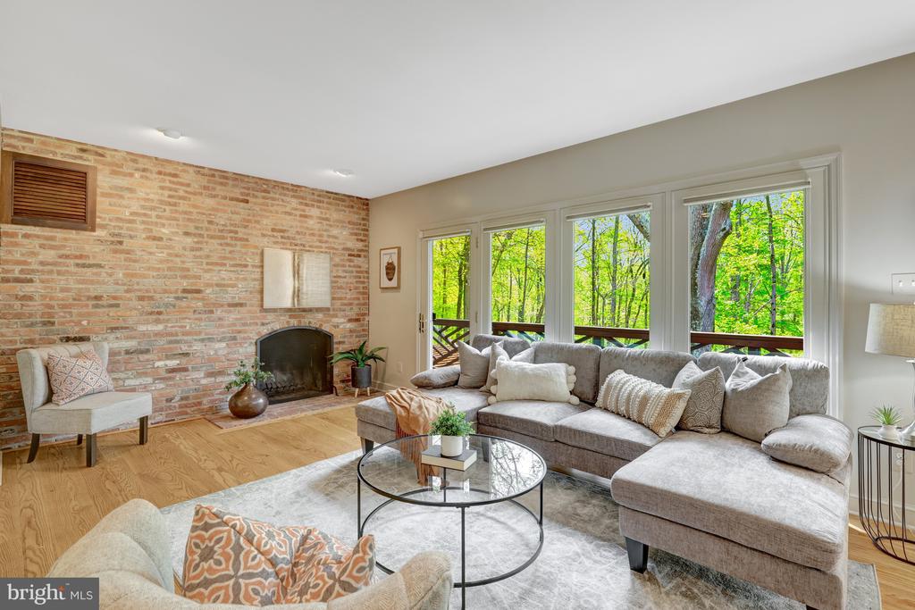 9115 MILL POND VALLEY DRIVE