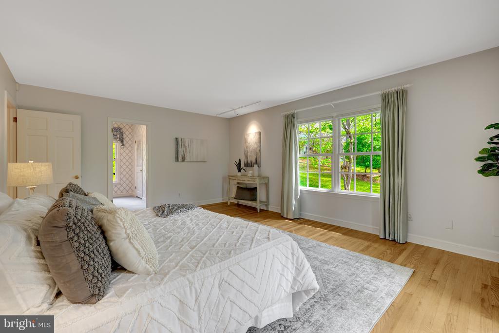 9115 MILL POND VALLEY DRIVE