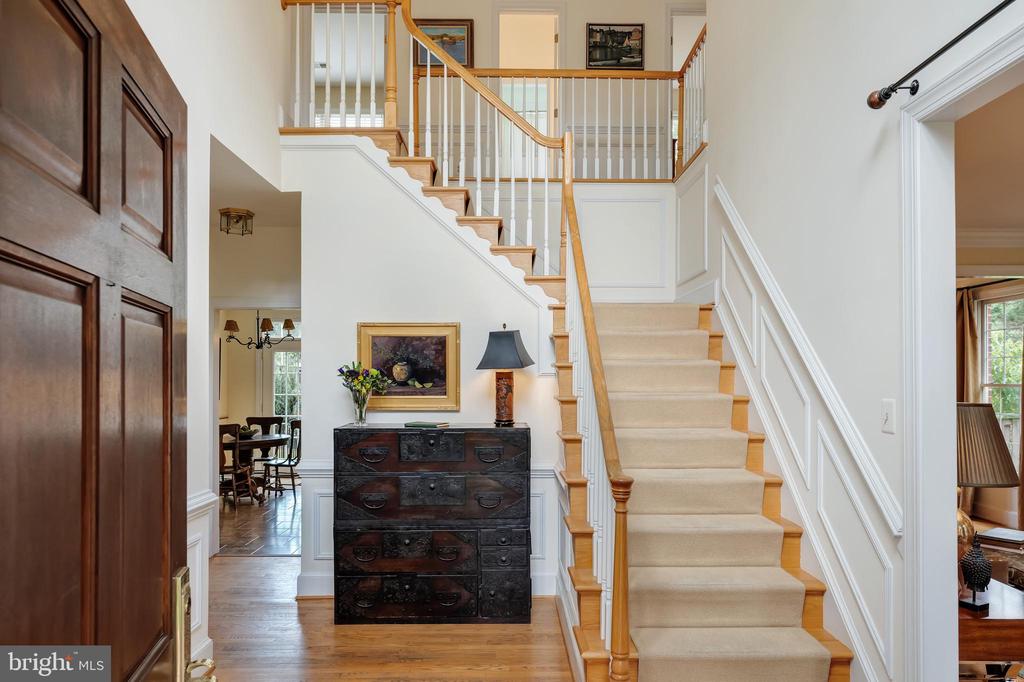 1916 ARMAND COURT