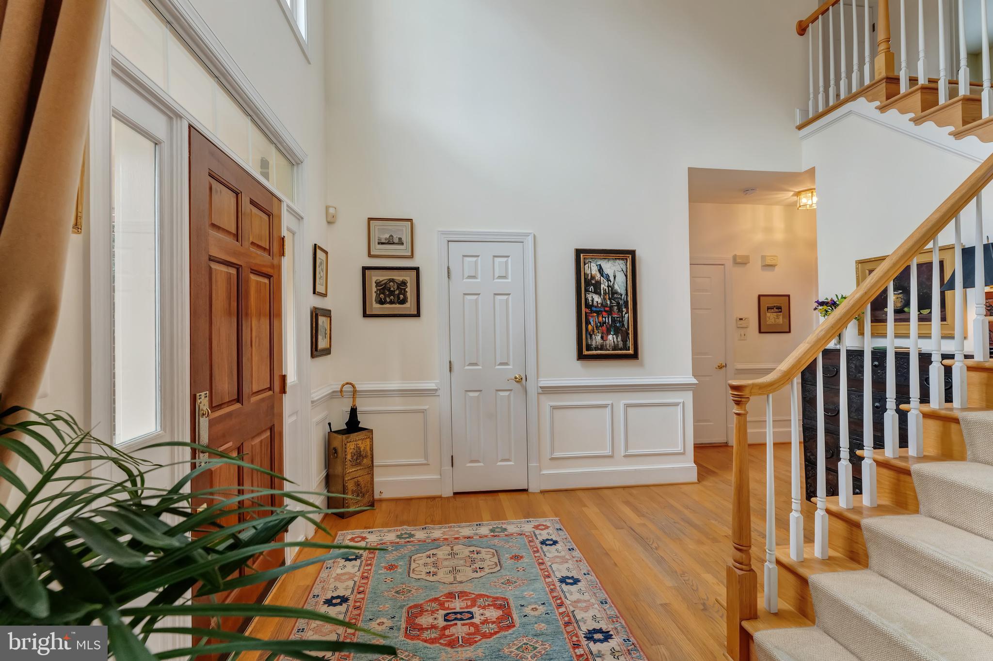 1916 ARMAND COURT
