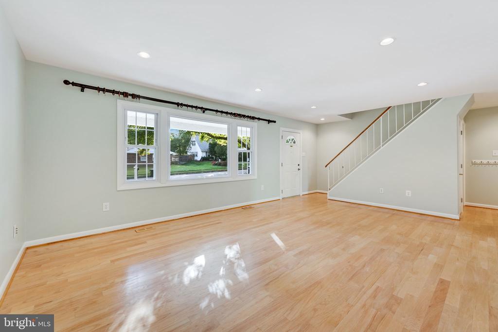 4326 MARINER LANE
