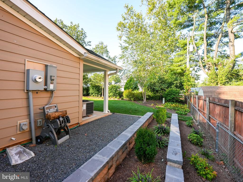 4326 MARINER LANE