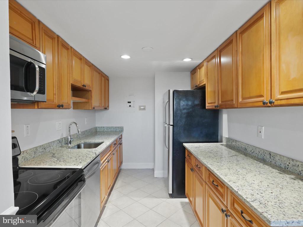 2059 HUNTINGTON AVENUE 1606