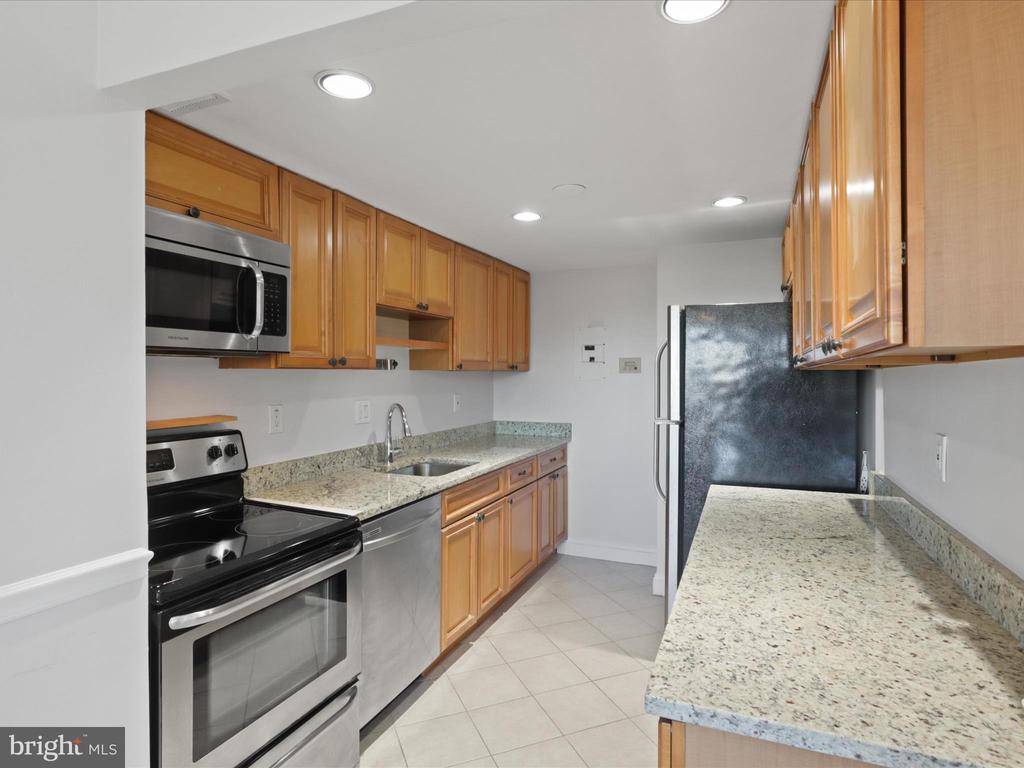 2059 HUNTINGTON AVENUE 1606