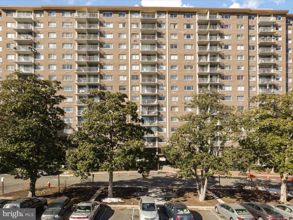2059 HUNTINGTON AVENUE 1606