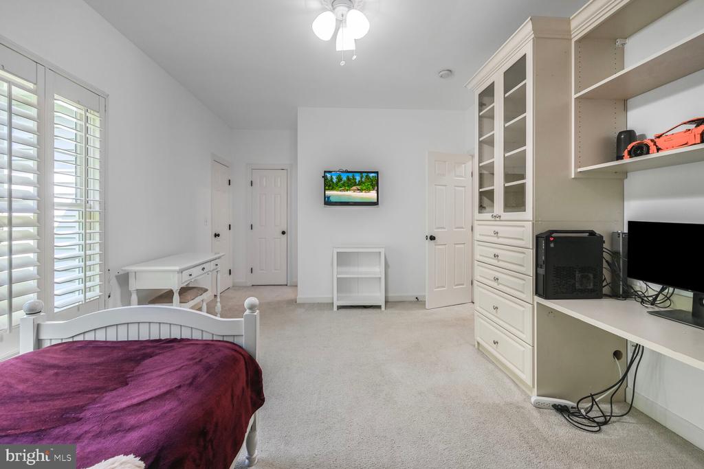 13309 BALMORAL HEIGHTS PLACE