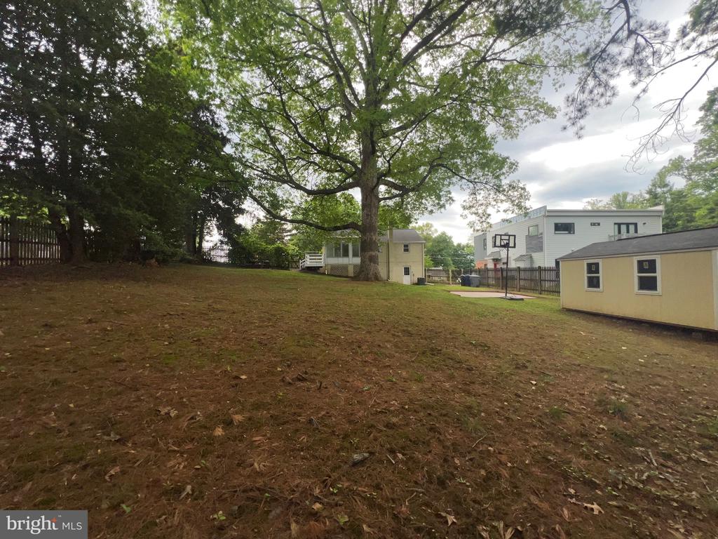 7216 DEBORAH DRIVE