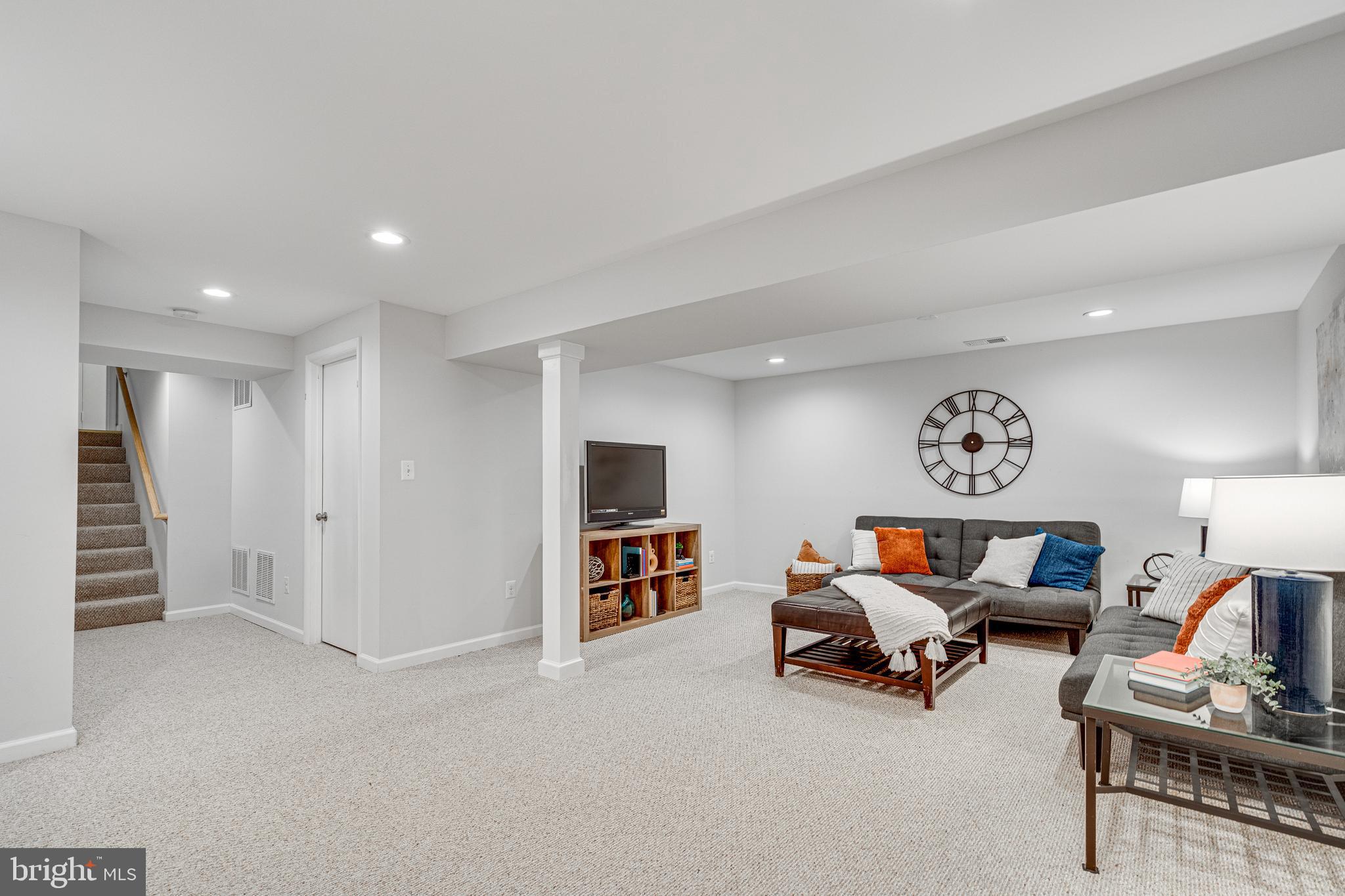 10217 PUMPHREY COURT