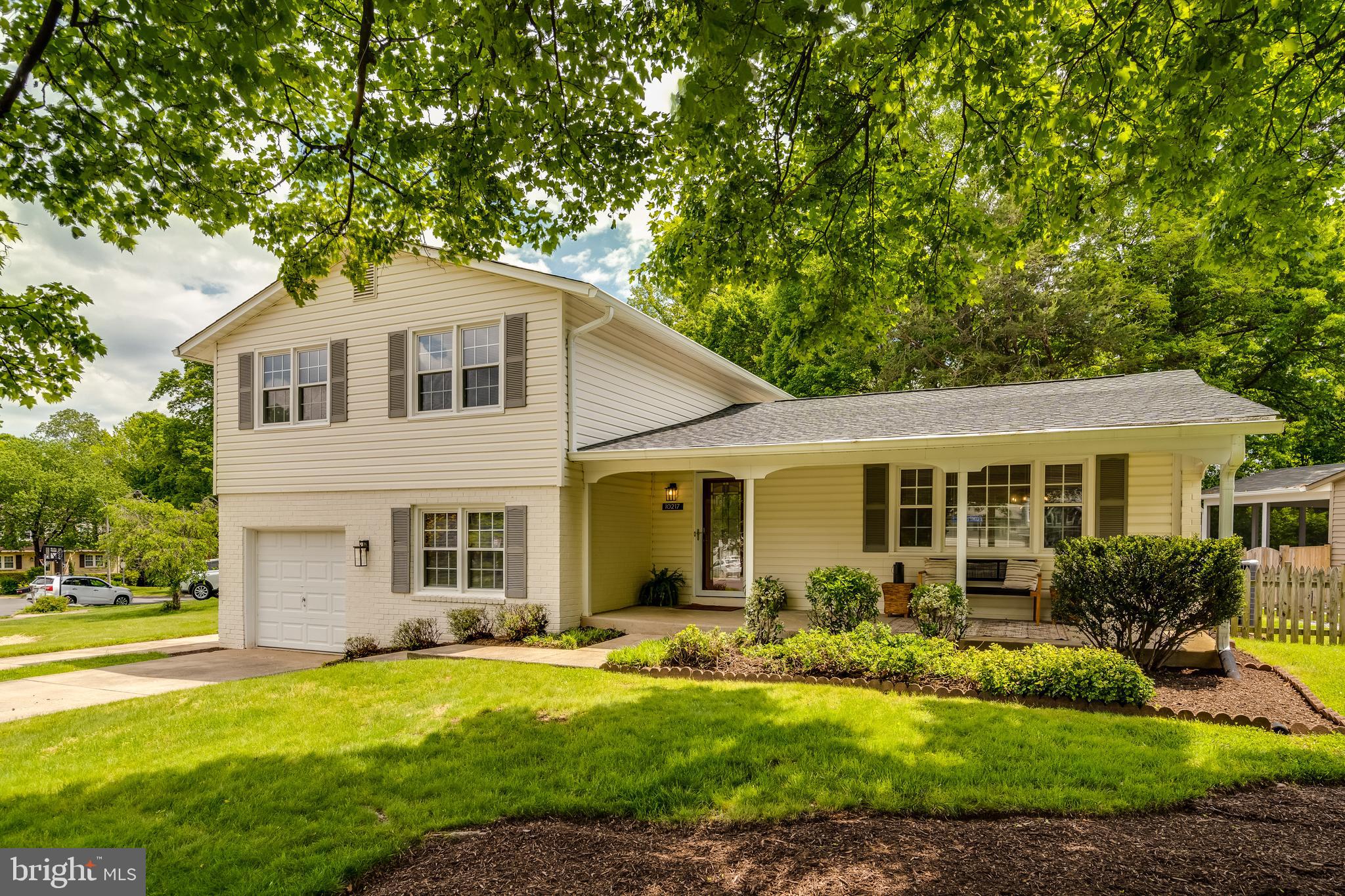 10217 PUMPHREY COURT