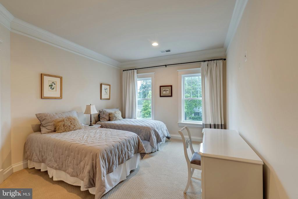 7312 GORDONS ROAD