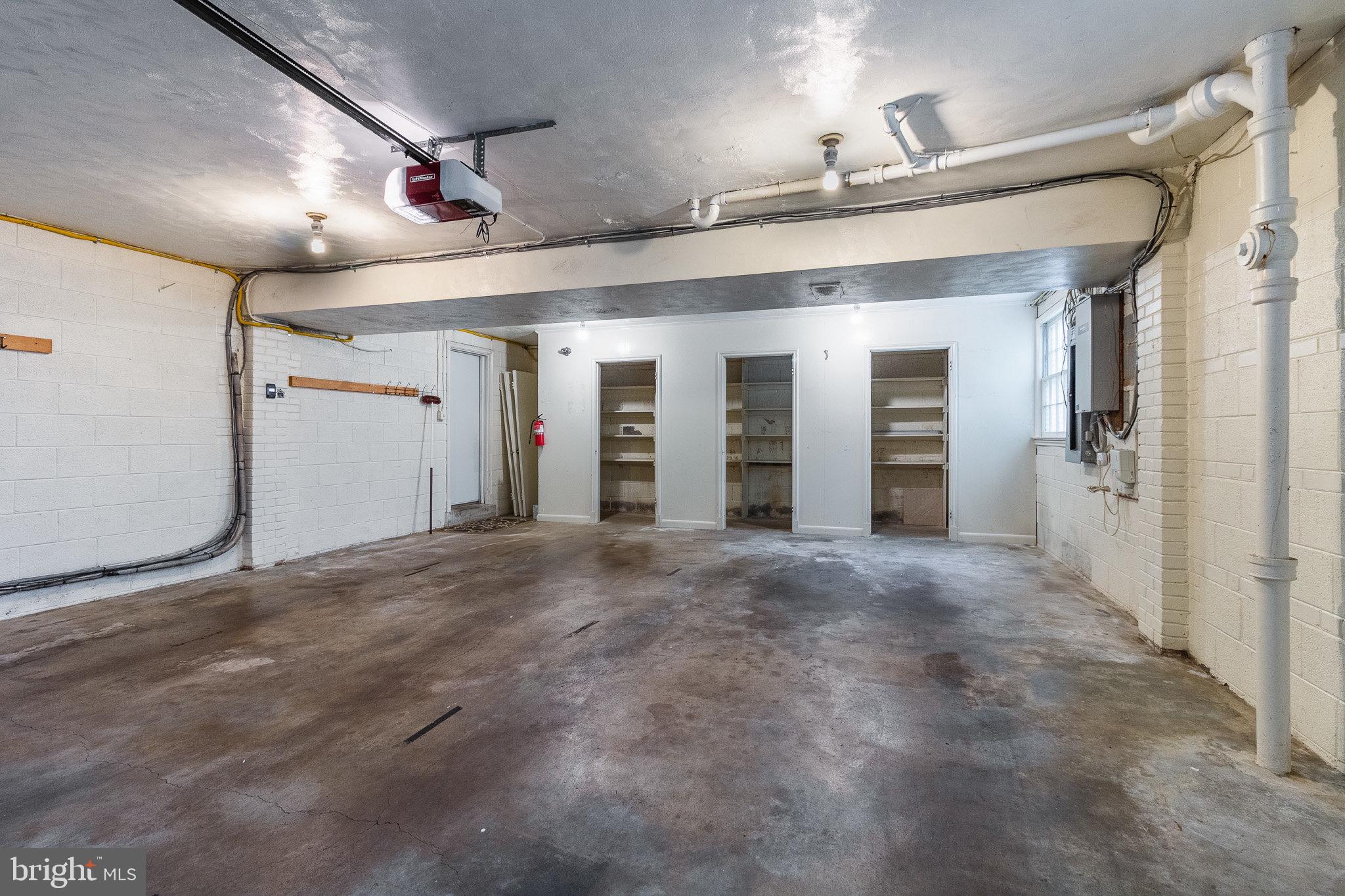 7123 PARK TERRACE DRIVE