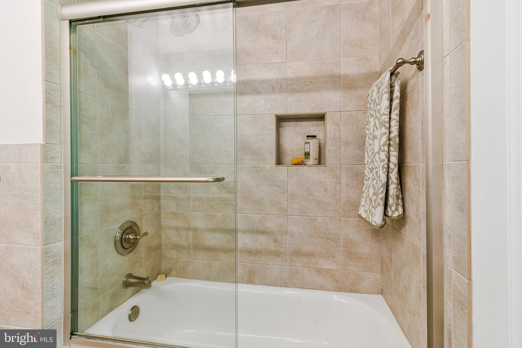 7123 PARK TERRACE DRIVE