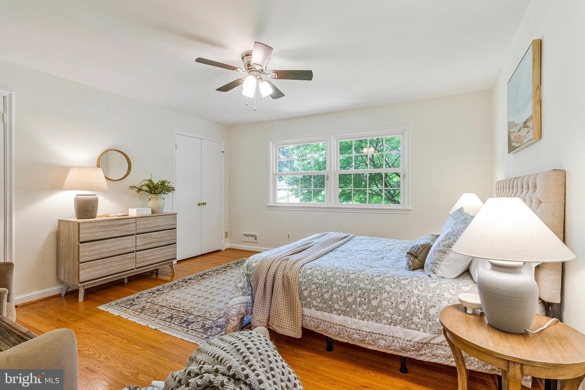 7123 PARK TERRACE DRIVE