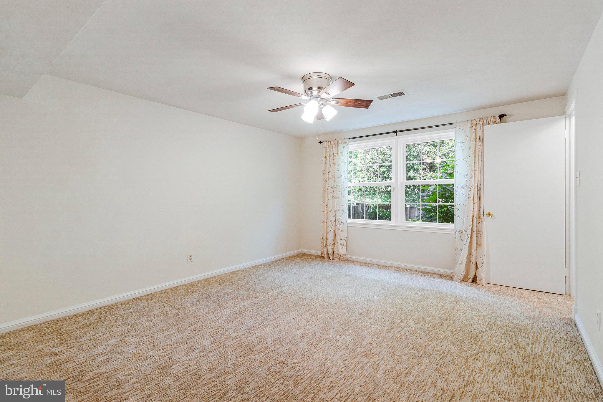 7123 PARK TERRACE DRIVE