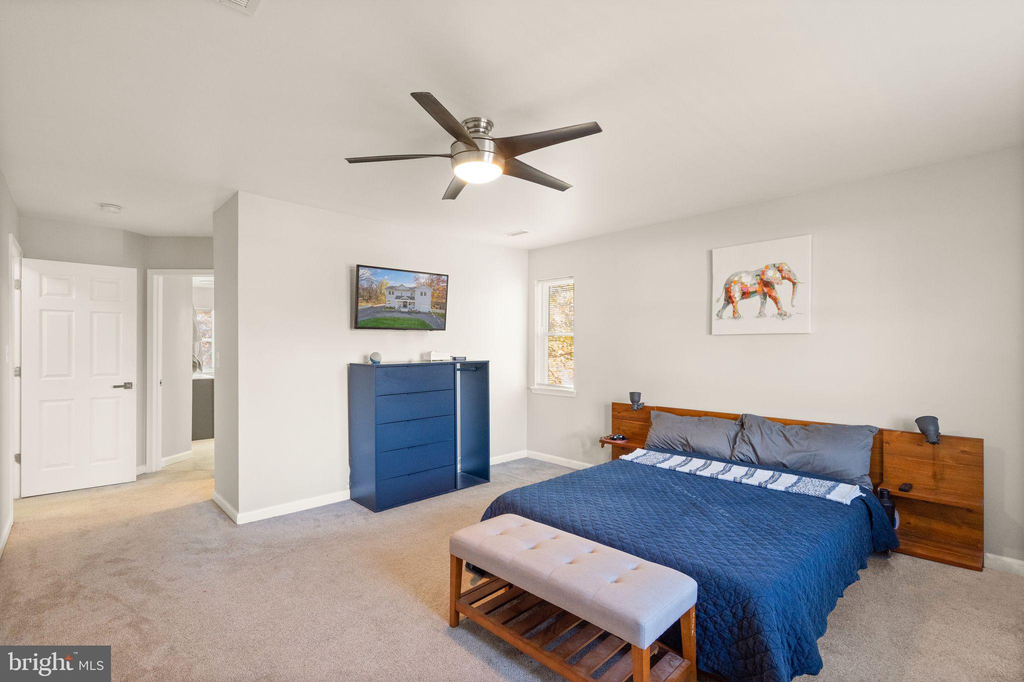 2813 WOODLAWN TRAIL