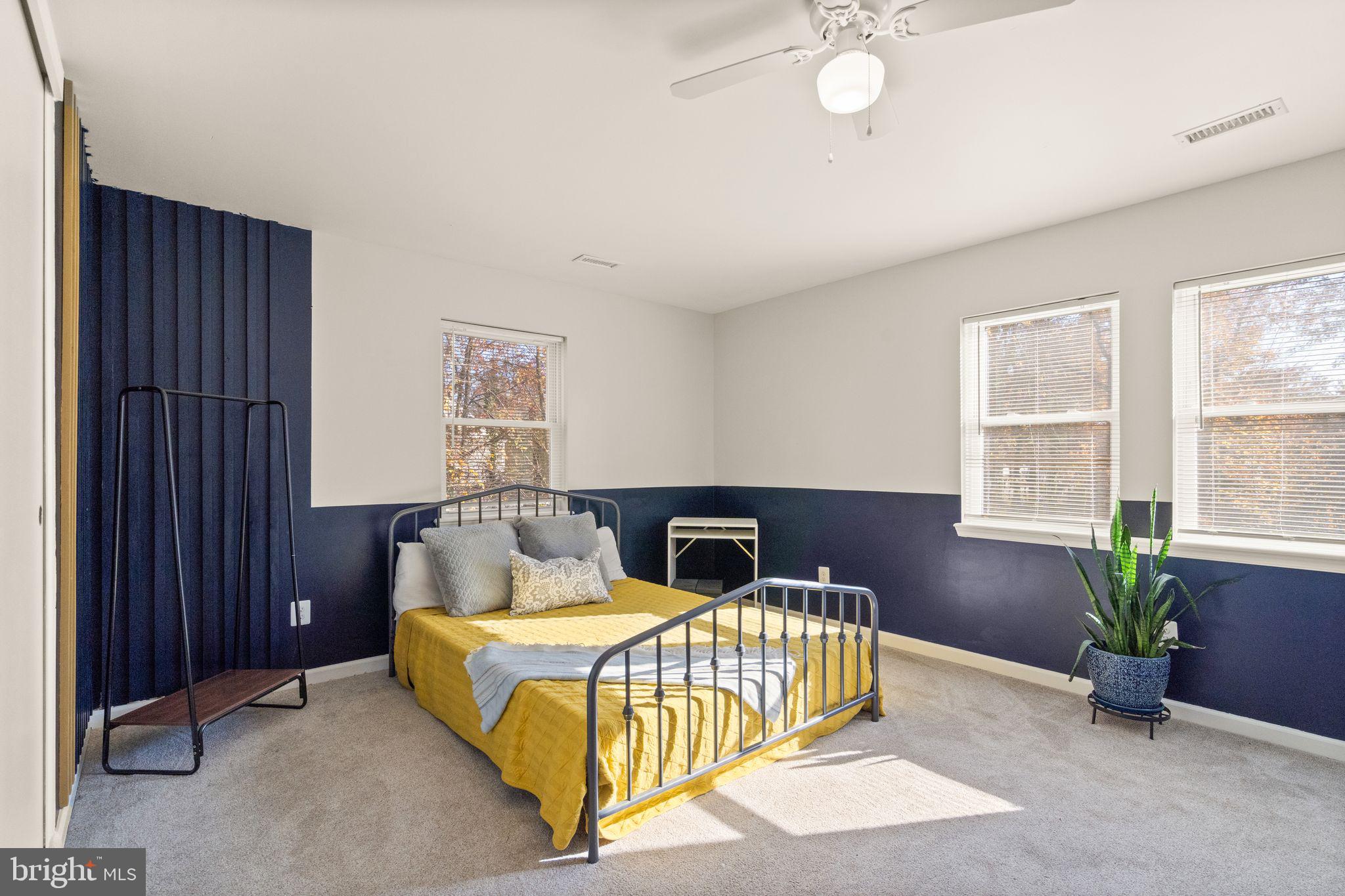 2813 WOODLAWN TRAIL