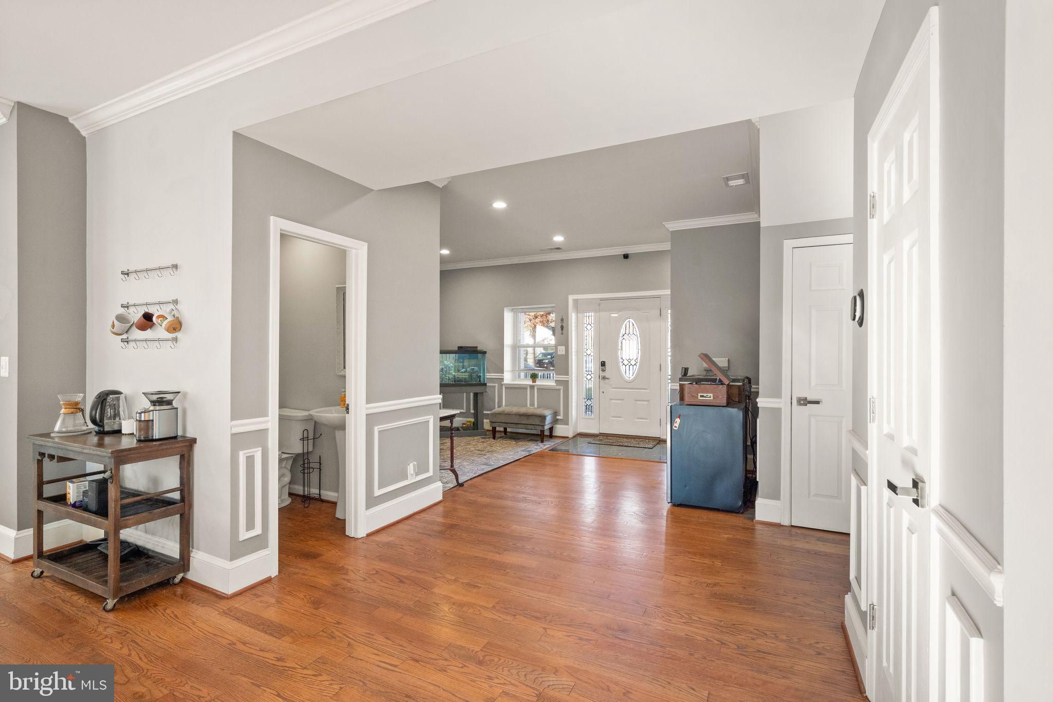 2813 WOODLAWN TRAIL