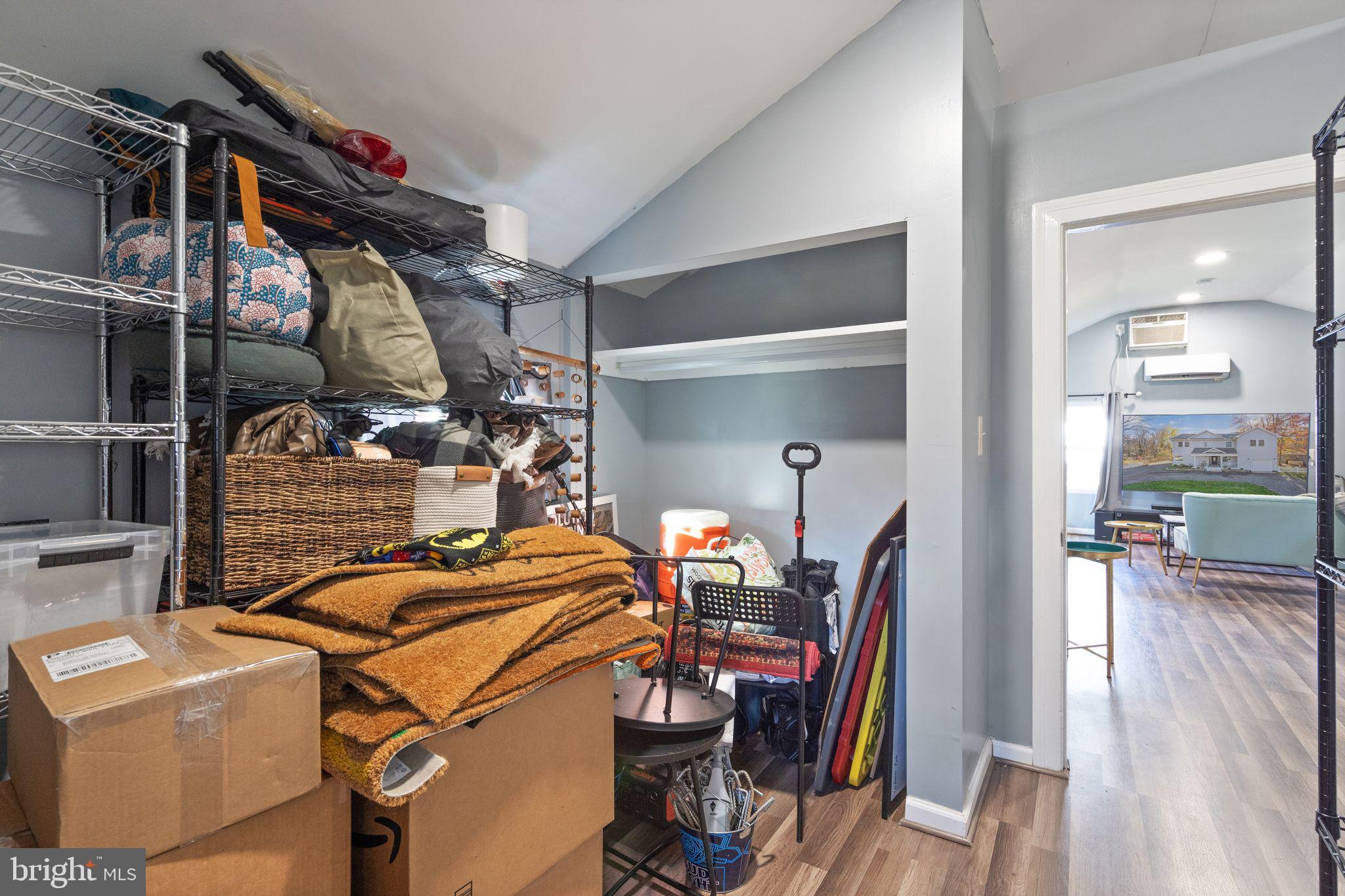 2813 WOODLAWN TRAIL
