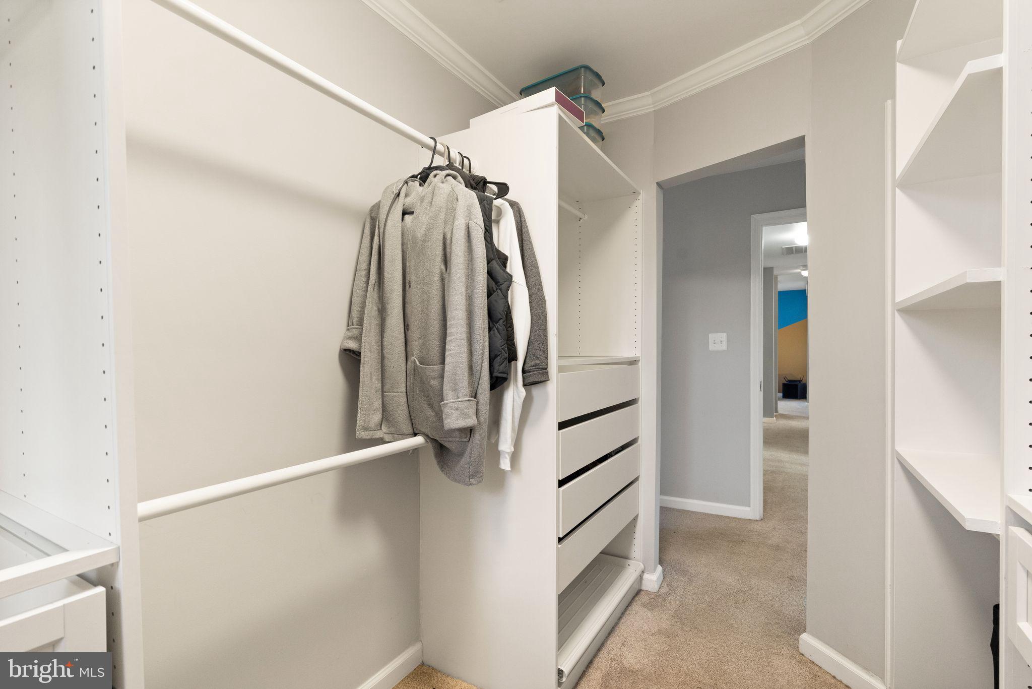2813 WOODLAWN TRAIL