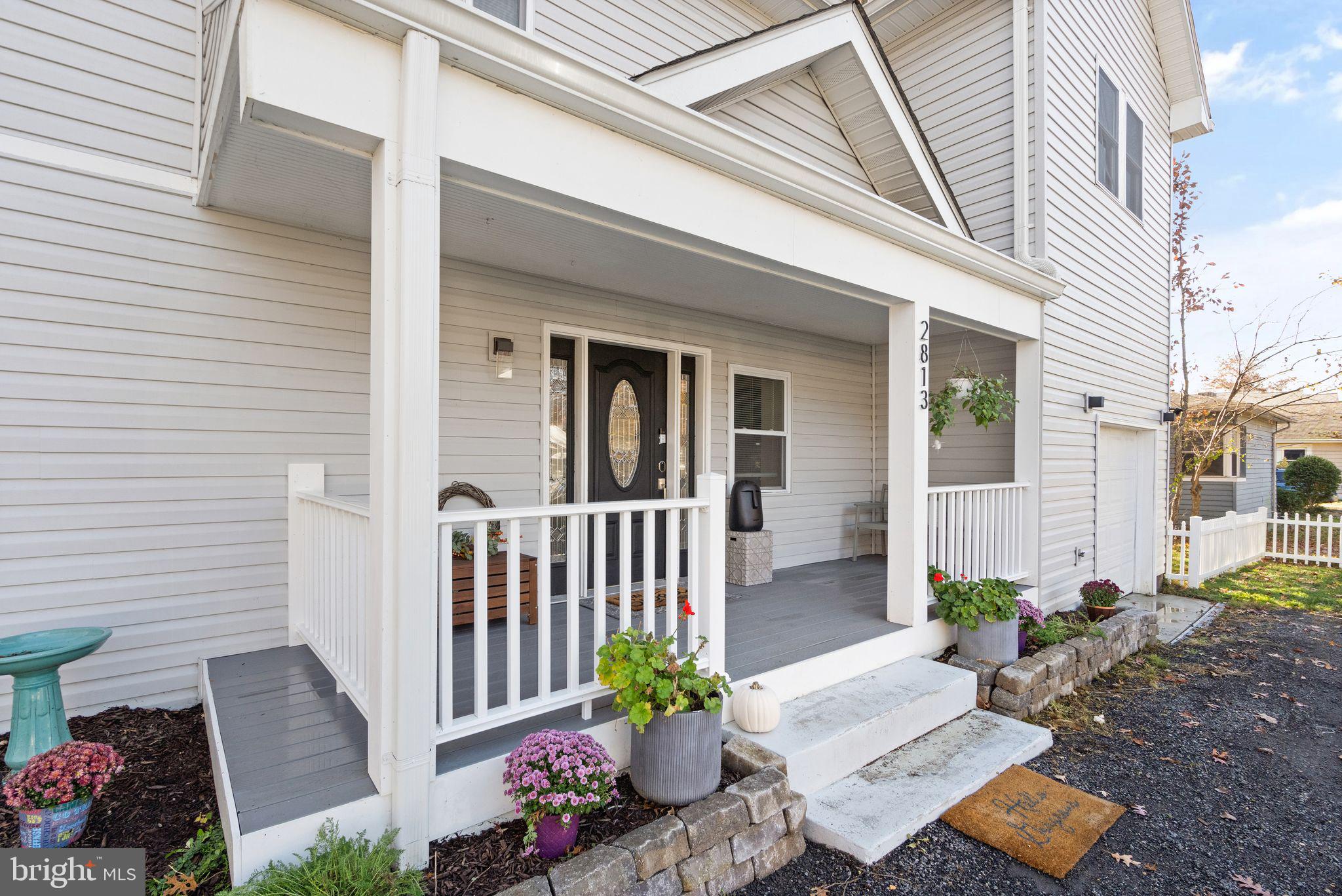 2813 WOODLAWN TRAIL