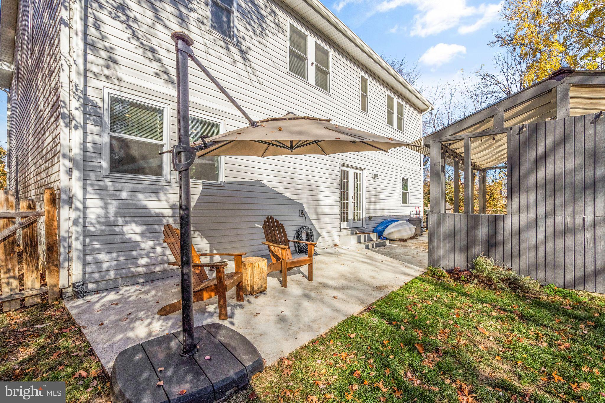 2813 WOODLAWN TRAIL