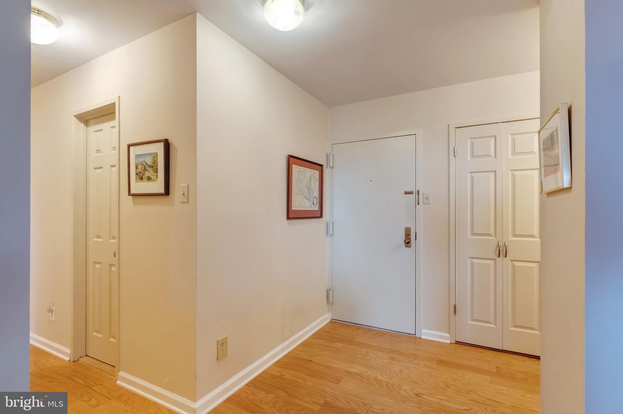 1800 OLD MEADOW ROAD 321