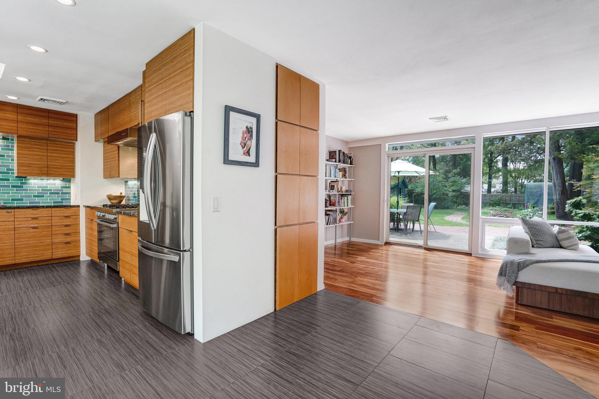 1937 MARTHAS ROAD