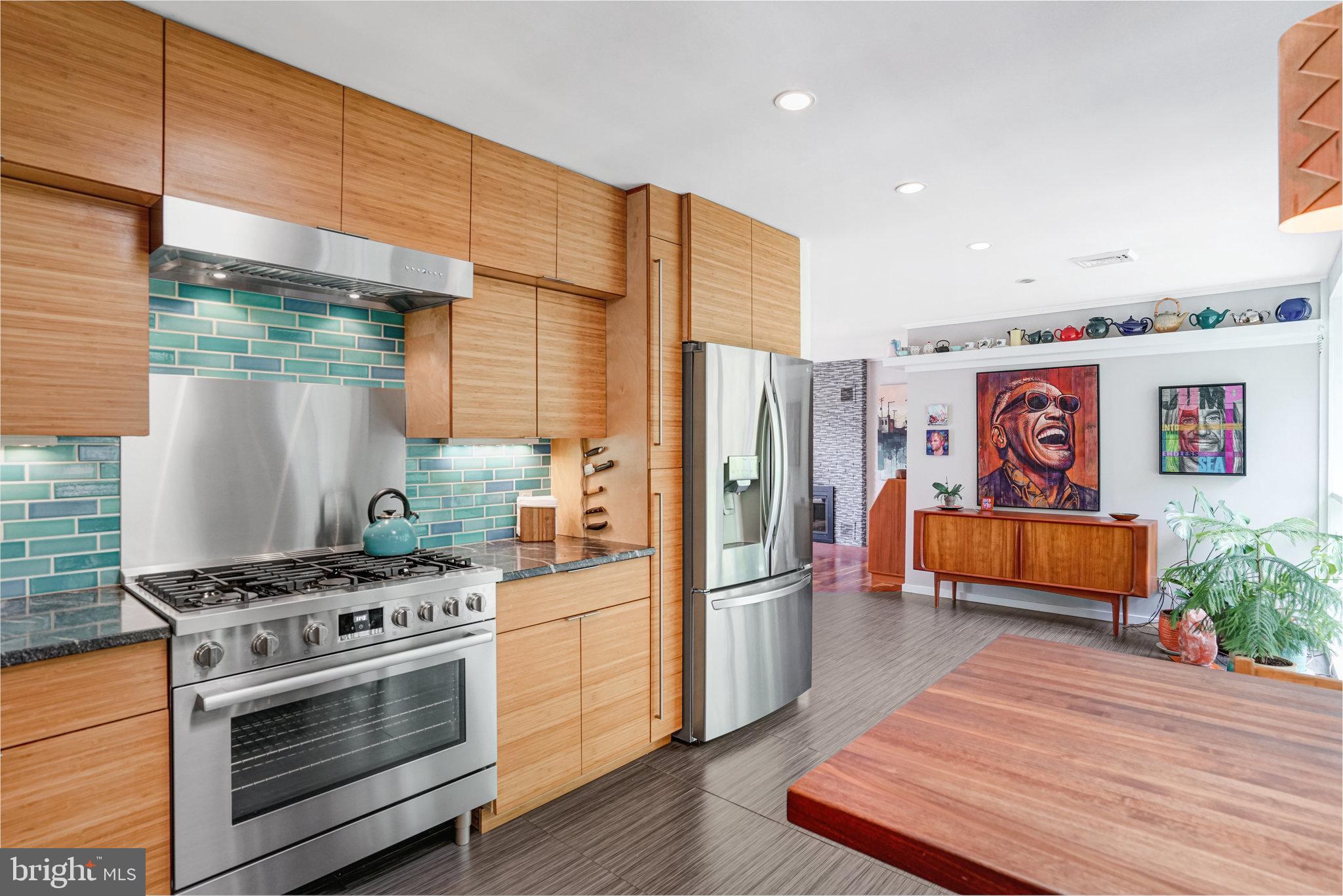 1937 MARTHAS ROAD
