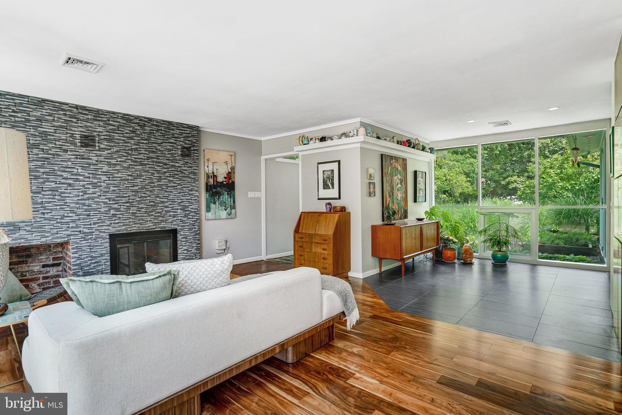 1937 MARTHAS ROAD