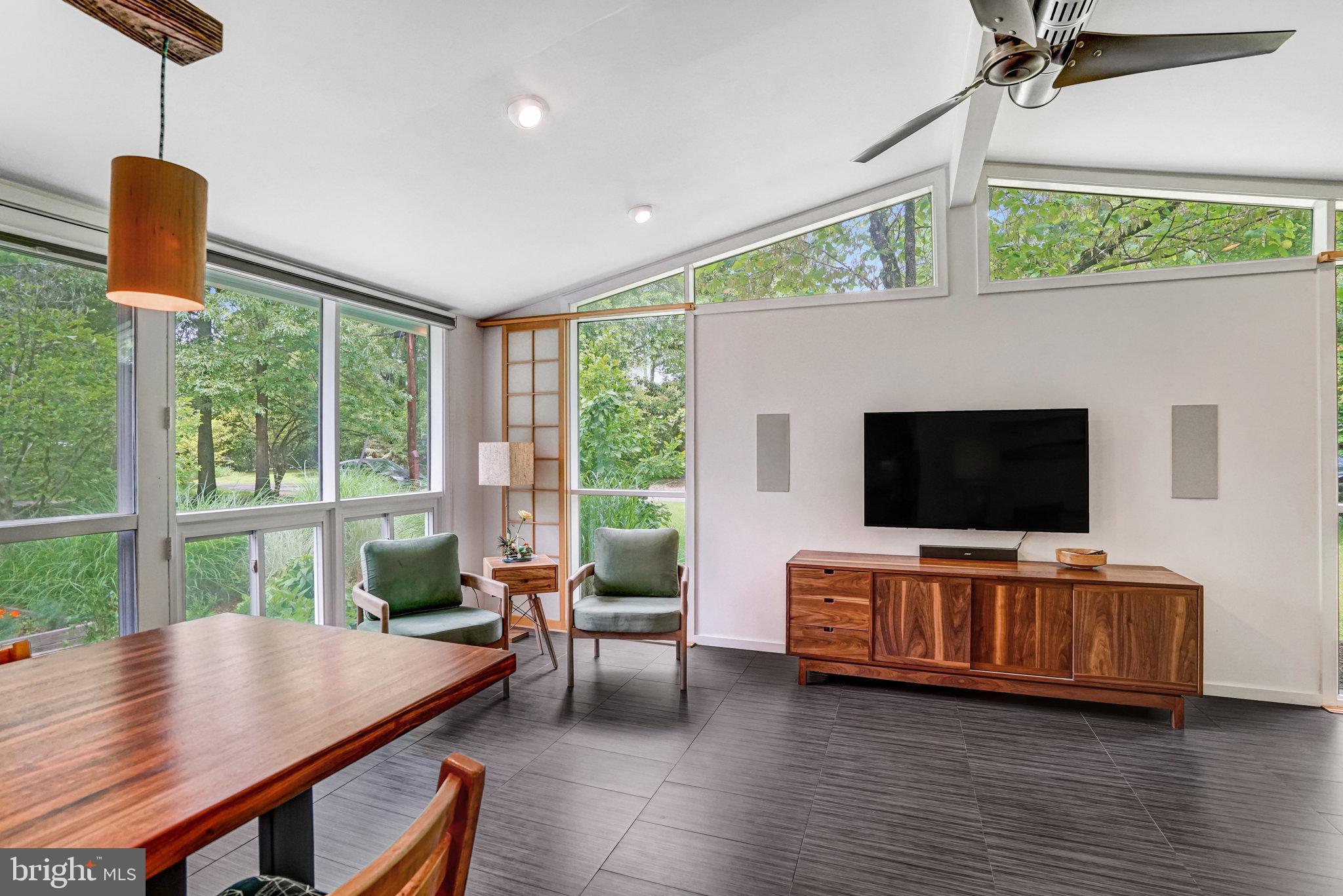 1937 MARTHAS ROAD