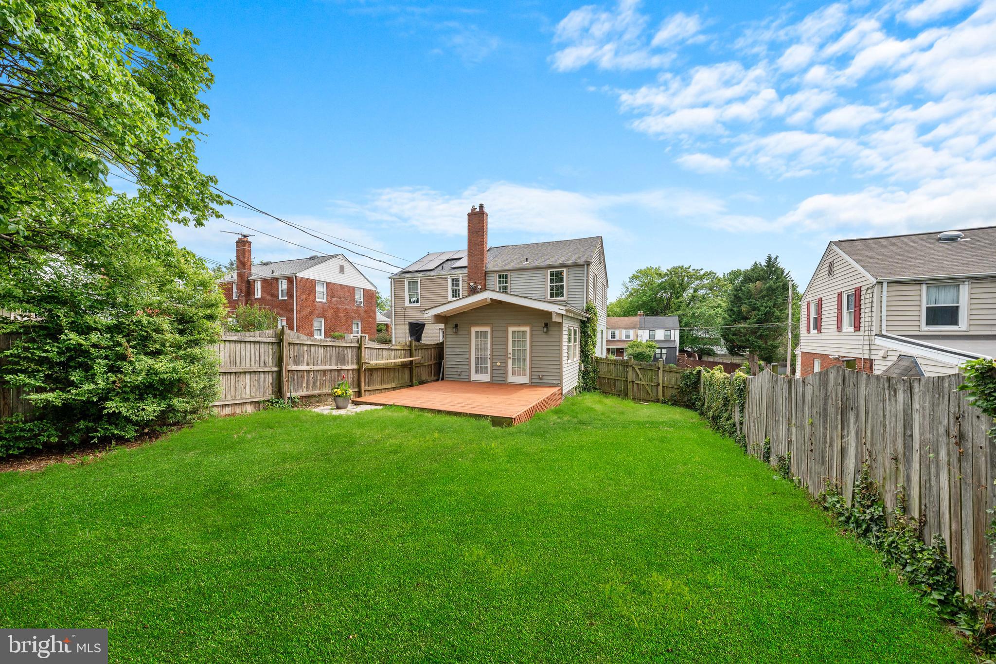 2616 FARMINGTON DRIVE