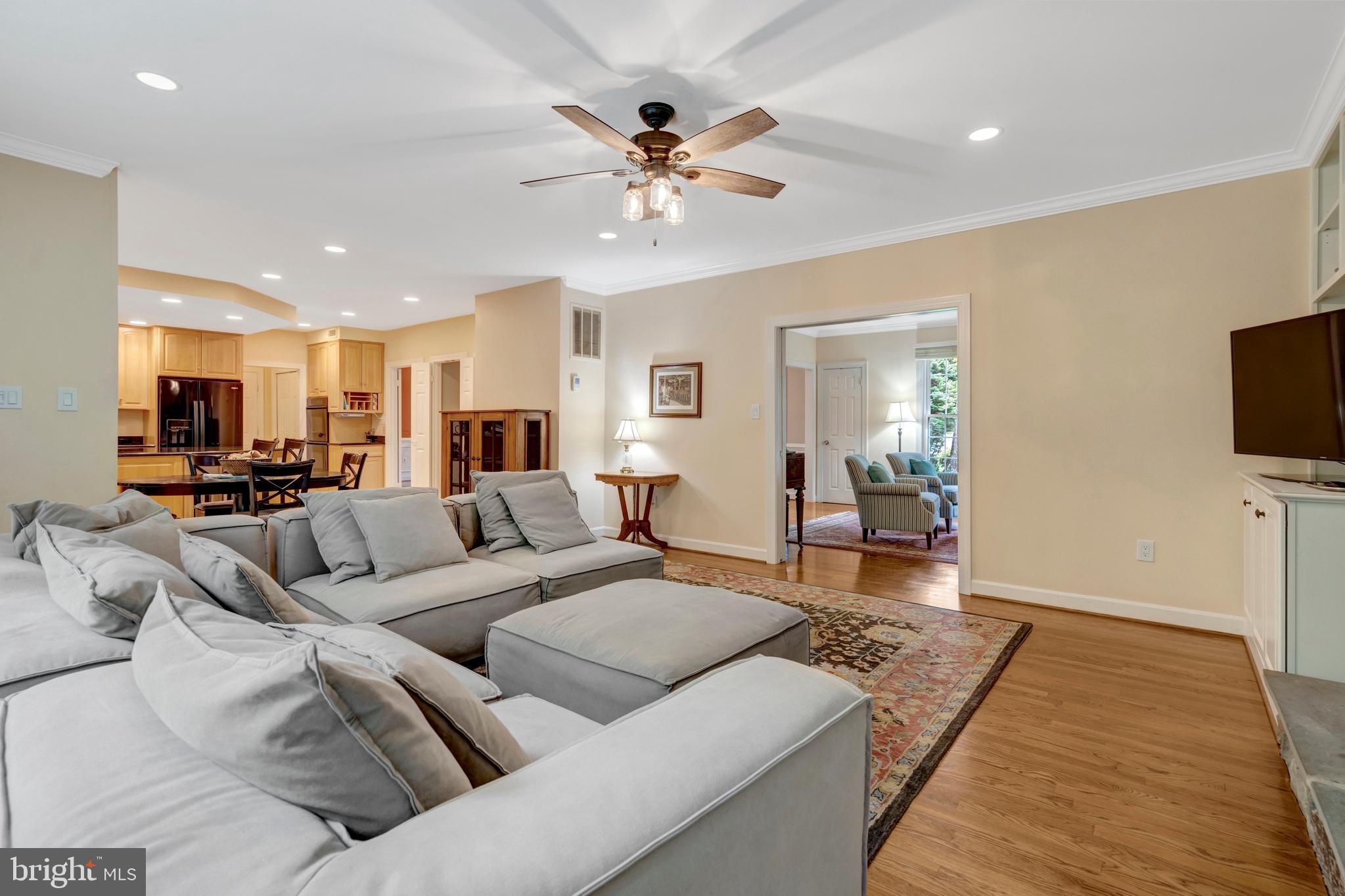 7110 PARK POINT COURT