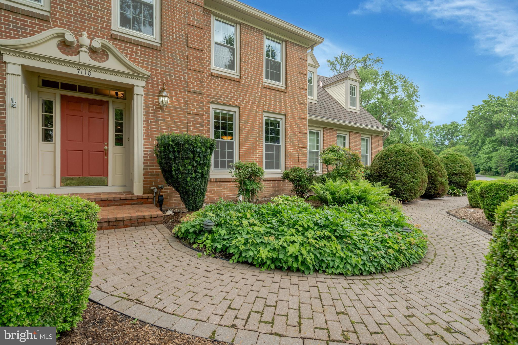 7110 PARK POINT COURT