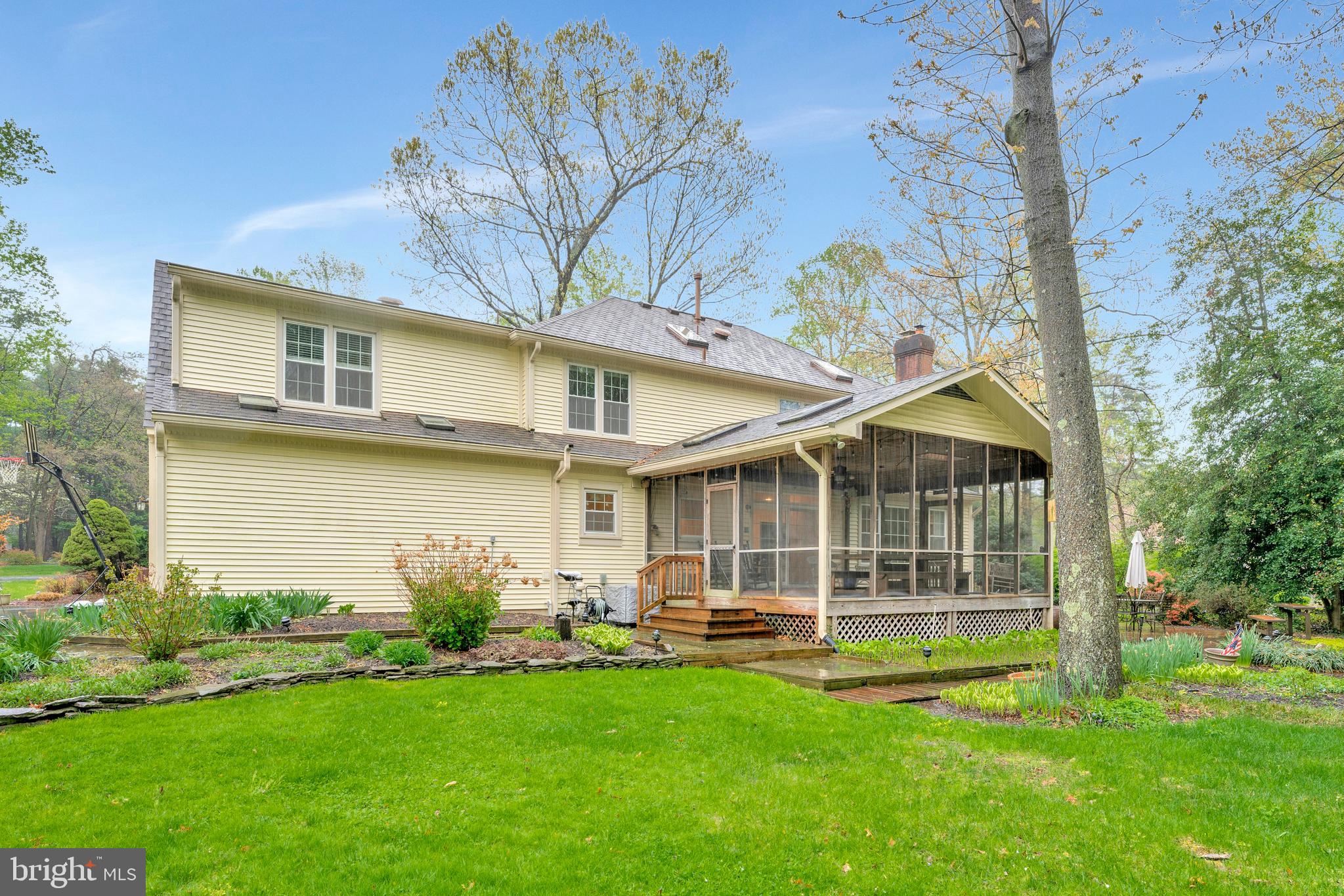 7110 PARK POINT COURT