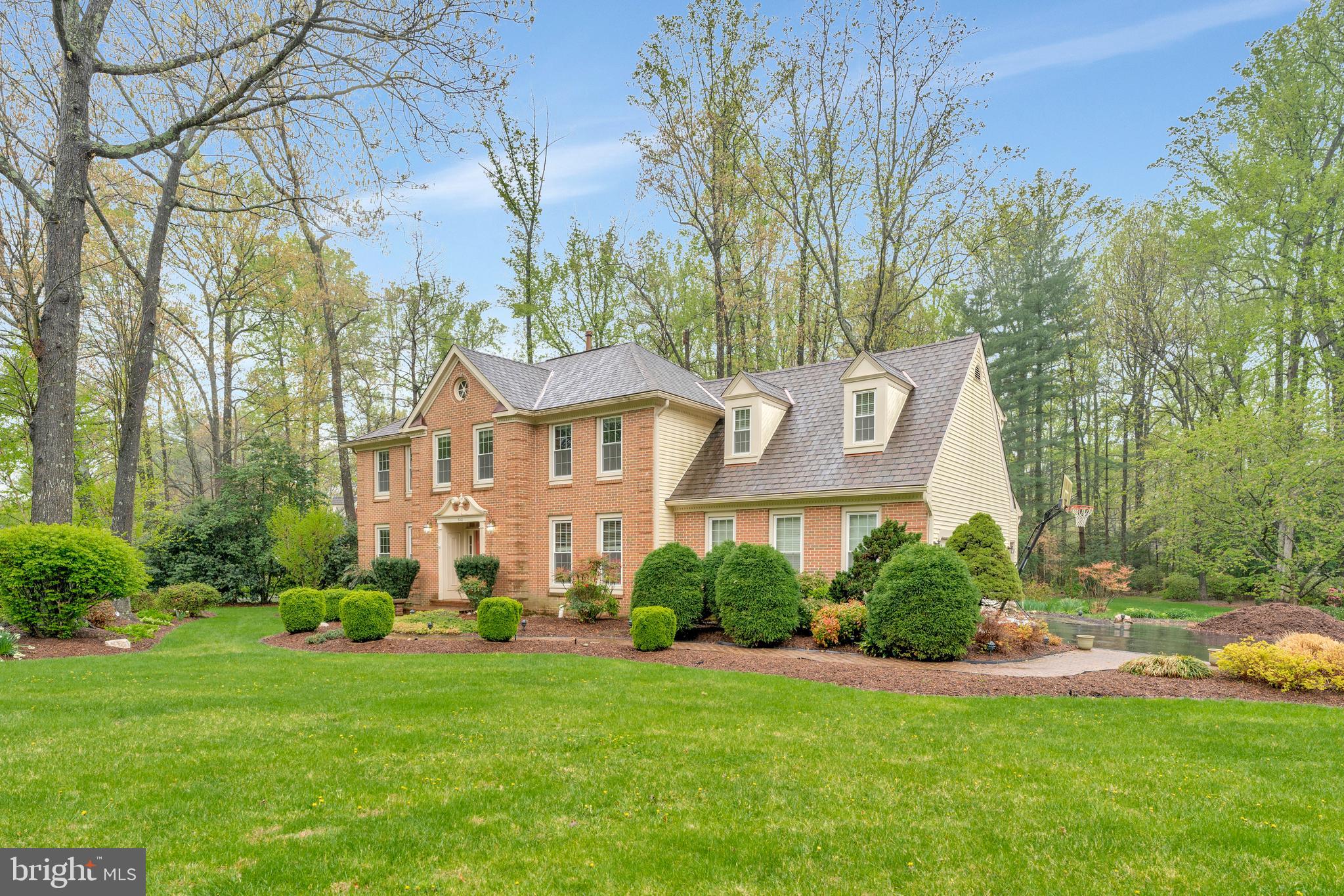 7110 PARK POINT COURT