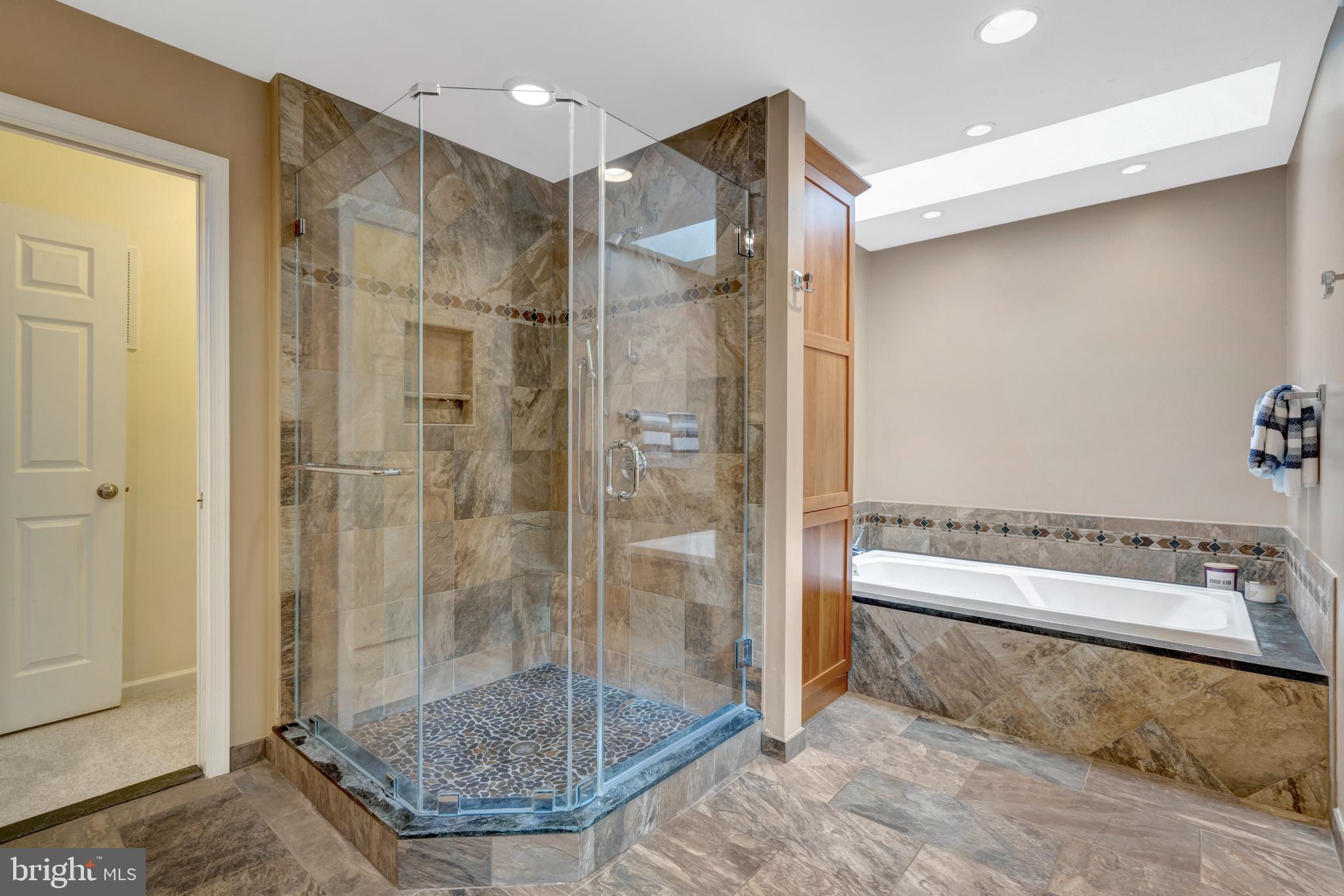 7110 PARK POINT COURT