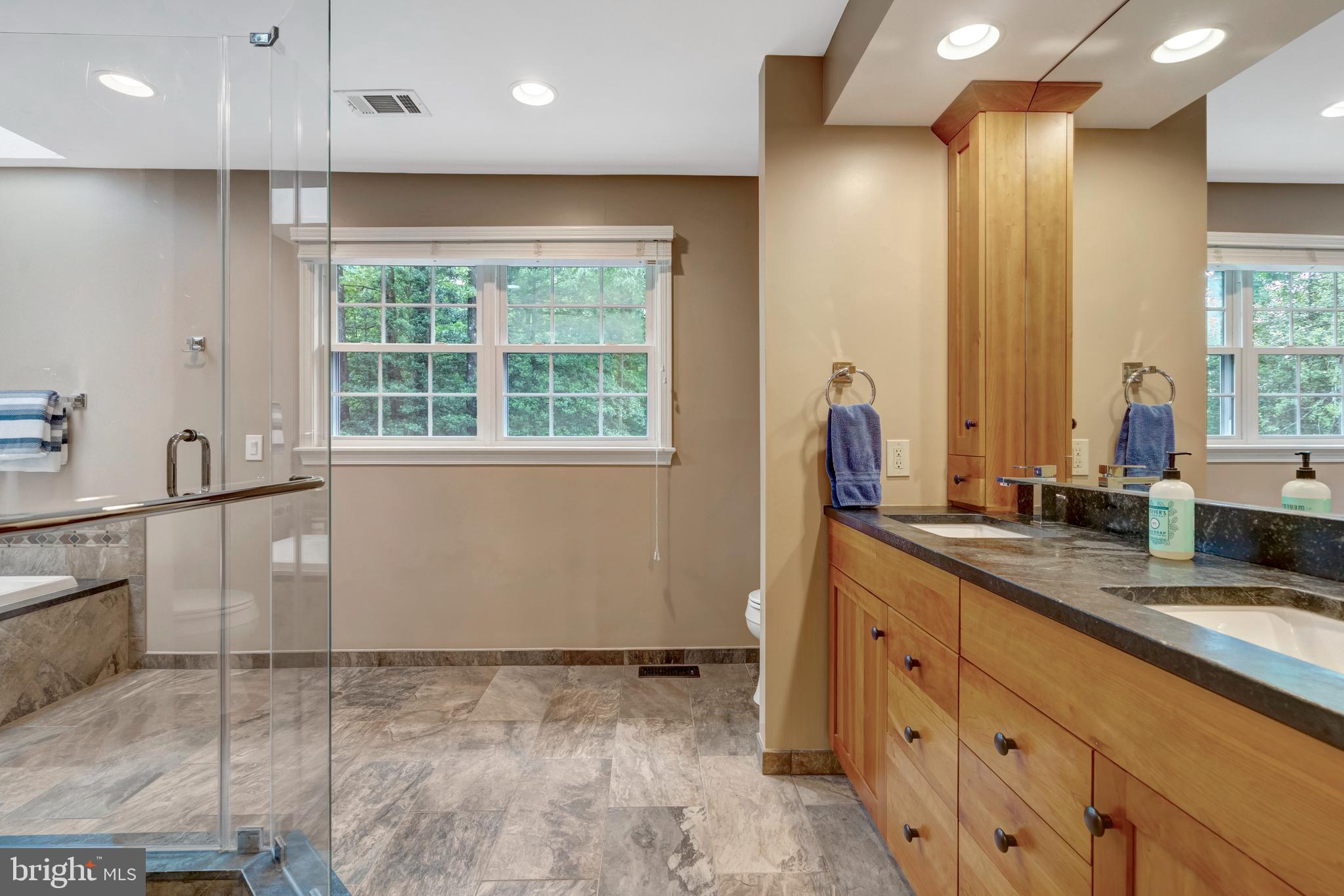 7110 PARK POINT COURT