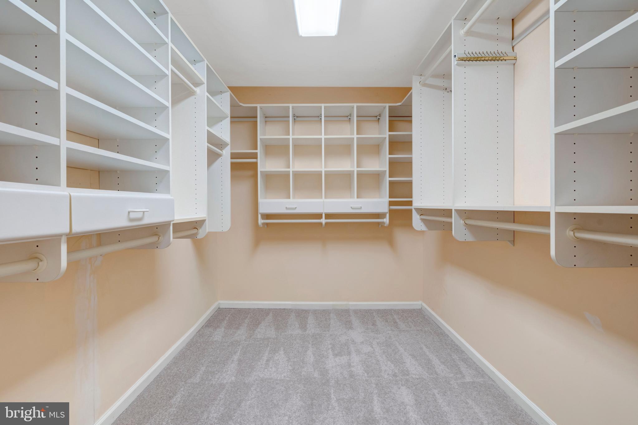 7110 PARK POINT COURT