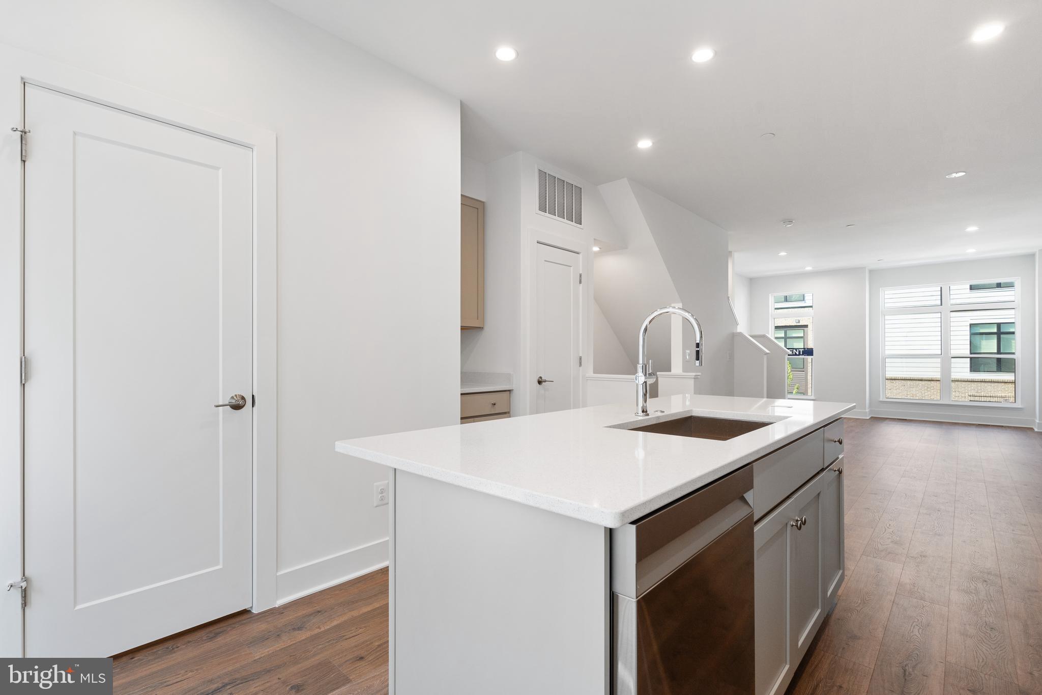 2113 TYSONS RIDGELINE ROAD