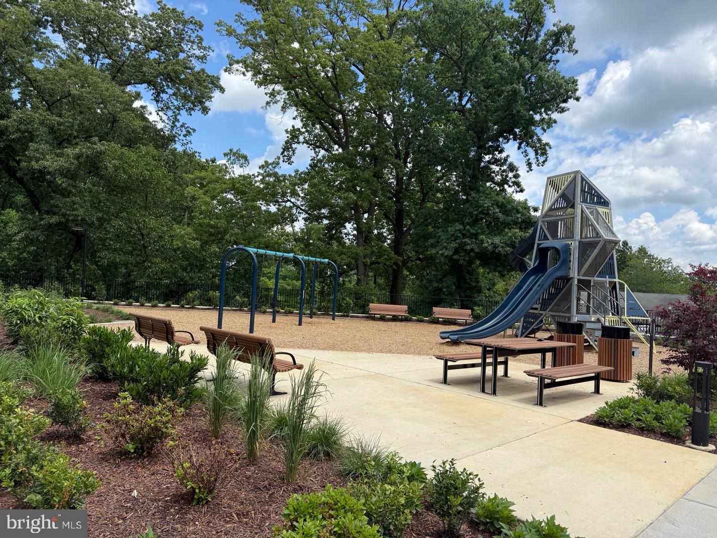 2113 TYSONS RIDGELINE ROAD