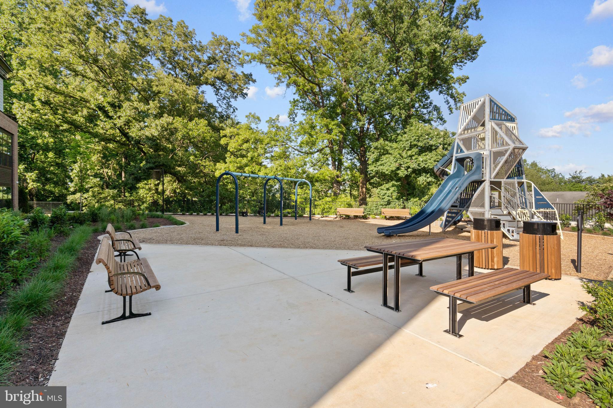 2113 TYSONS RIDGELINE ROAD