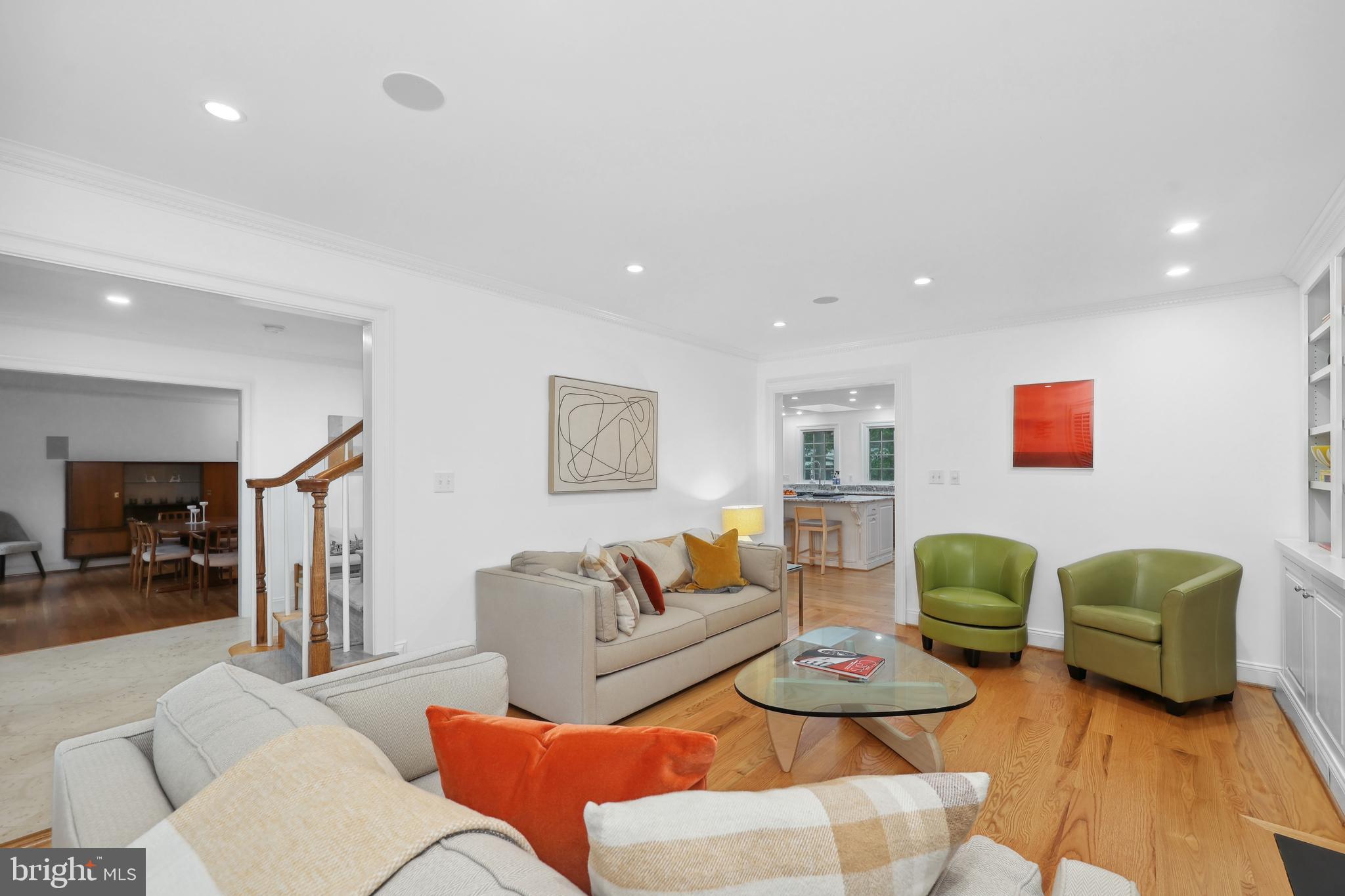 2125 RAMPART DRIVE