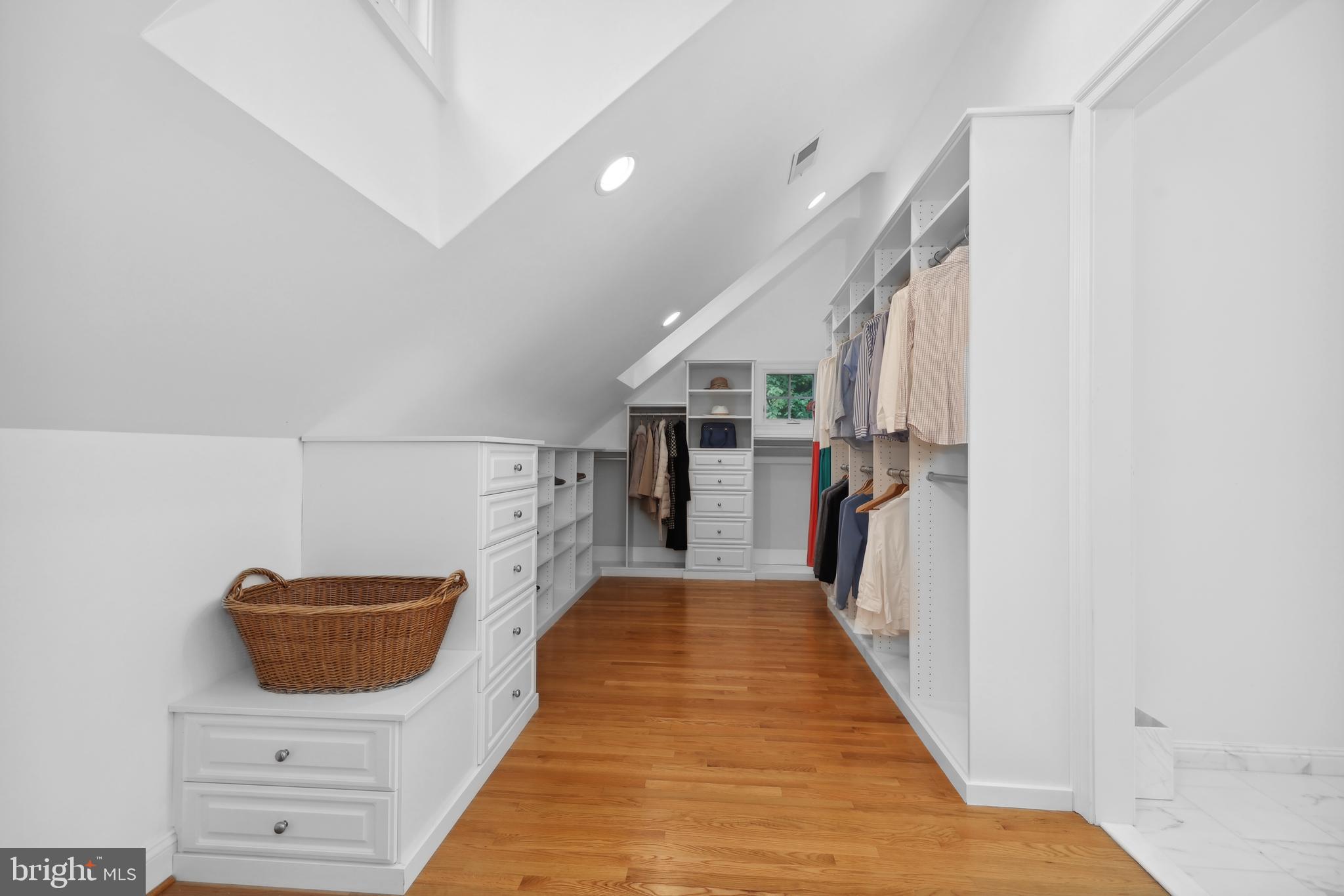 2125 RAMPART DRIVE