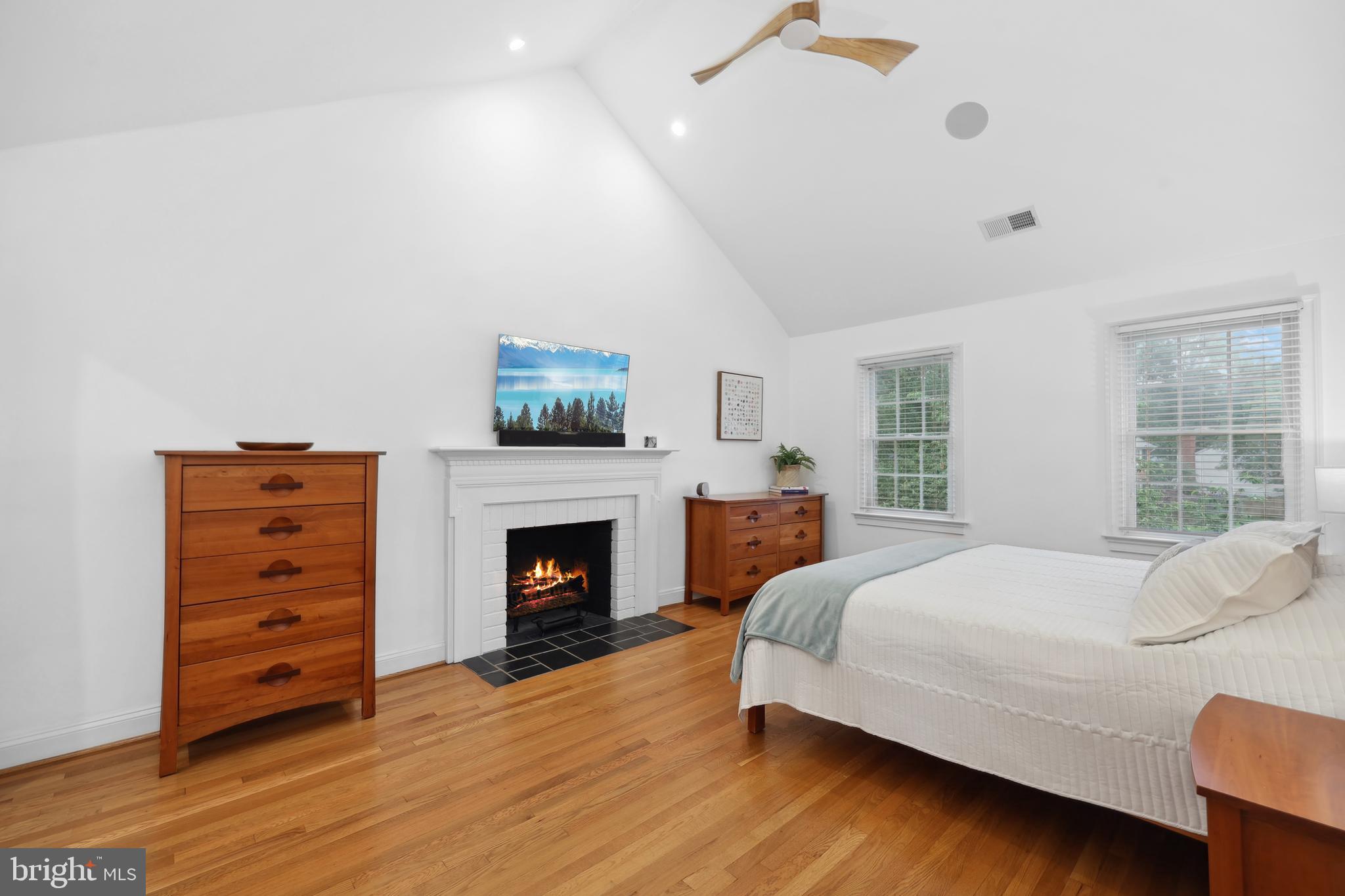 2125 RAMPART DRIVE